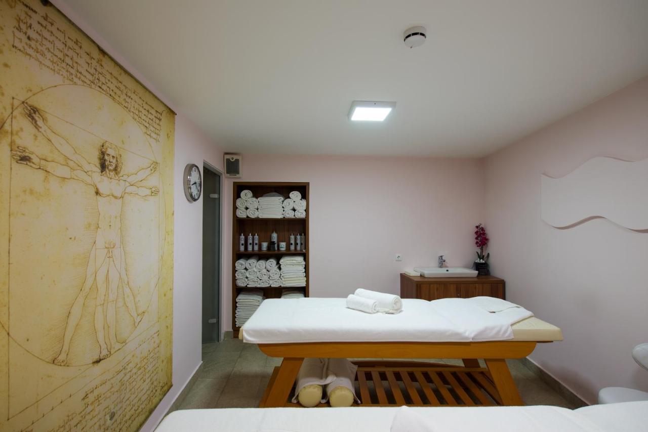 Hotel City Savoy Belgrado Esterno foto